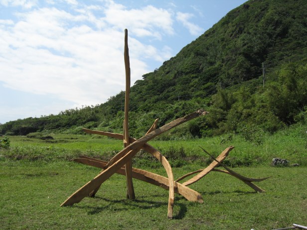 2005站立之舞_300x280x250cm