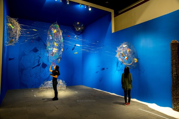 拉黑子「五十步的空間」《線》 吳欣穎 攝影